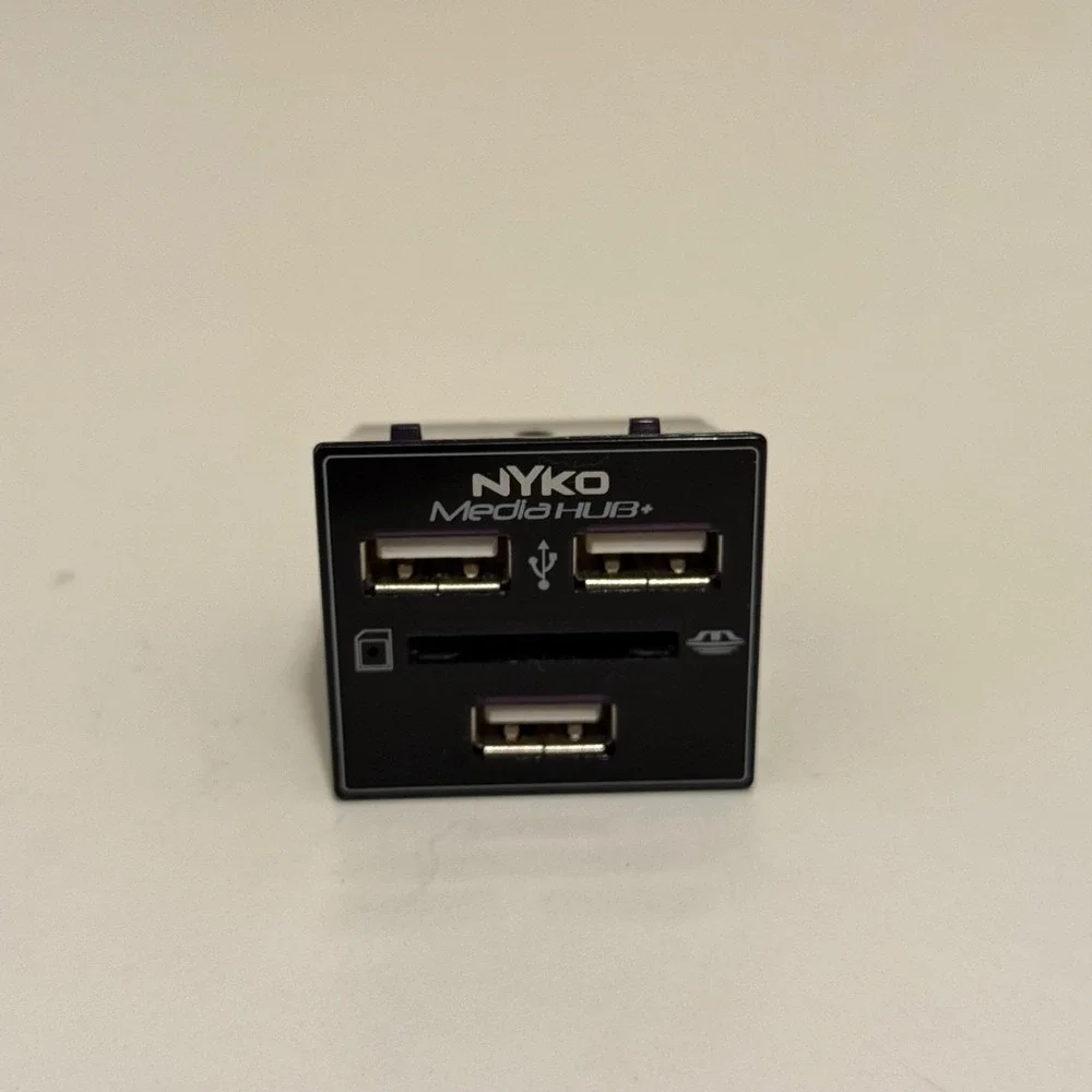 Nyko Media Hub PS3